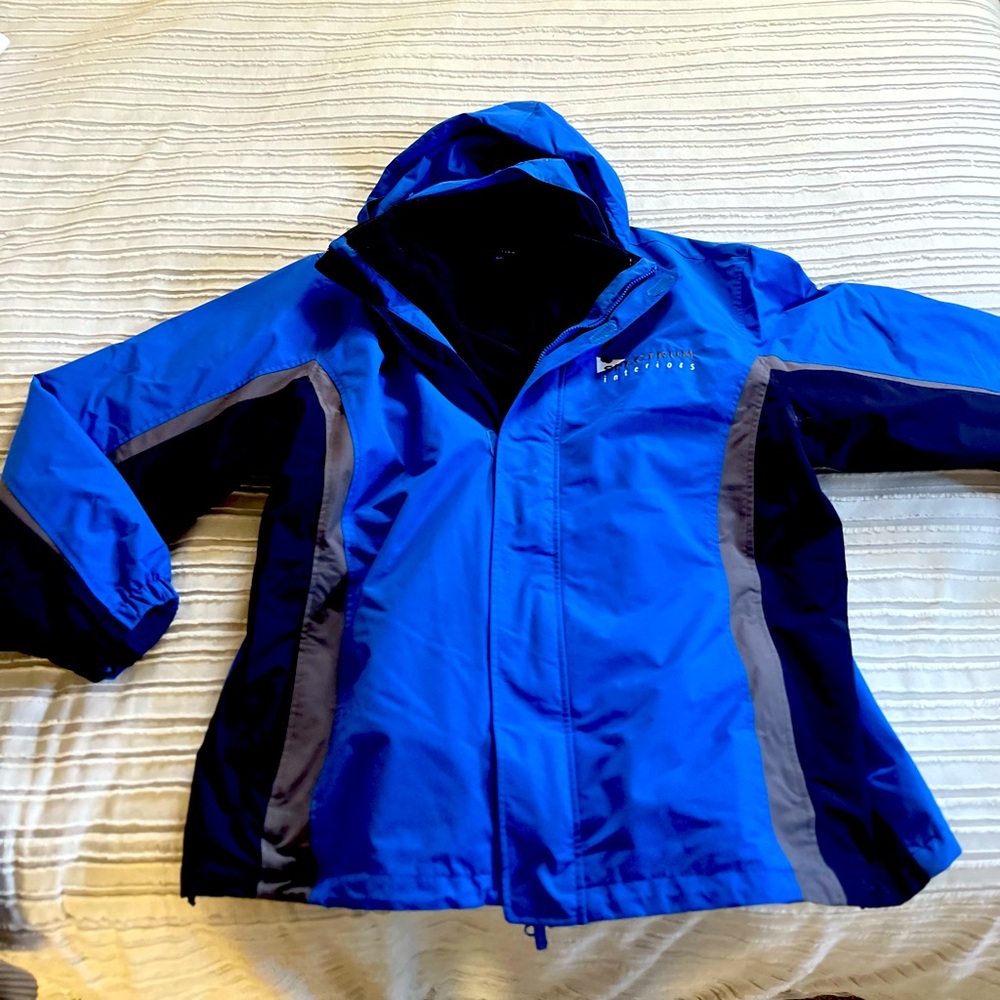 Lands End removable fleece lined all weather jacket- Like New w/ company logo